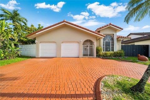 Villa ou maison à vendre à Miami, Floride: 3 chambres, 154.59 m2 № 2426240 - photo 5