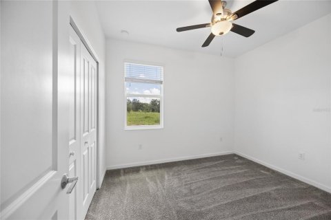 House in Davenport, Florida 3 bedrooms, 163.51 sq.m. № 2206639 - photo 13