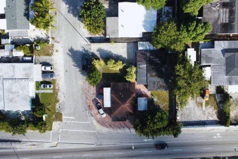 Купить коммерческую недвижимость в Майами, Флорида 231.88м2, № 2020984 - фото 8