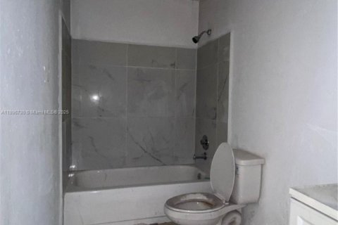 Купить таунхаус в Майами-Гарденс, Флорида 2 спальни, 100.33м2, № 1948691 - фото 7