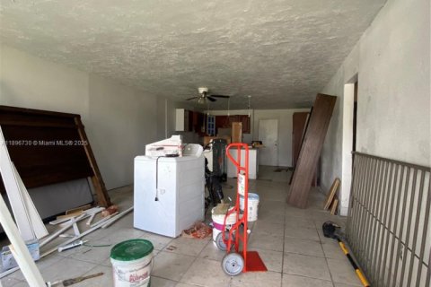 Купить таунхаус в Майами-Гарденс, Флорида 2 спальни, 100.33м2, № 1948691 - фото 11