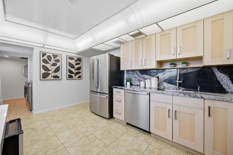 Купить кондоминиум в Помпано-Бич, Флорида 3 комнаты, 159.88м2, № 2246925 - фото 13