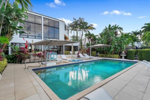 Casa en venta en Miami Beach, Florida, 5 dormitorios, 380.9 m2 № 2174661 - foto 6