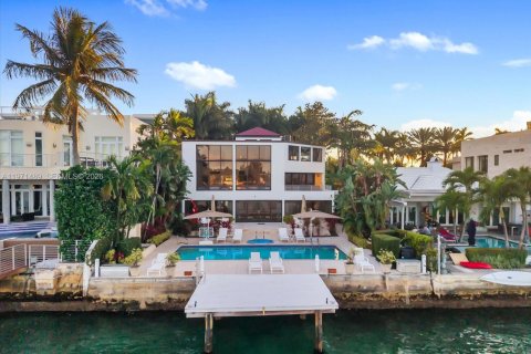 Casa en venta en Miami Beach, Florida, 5 dormitorios, 380.9 m2 № 2174661 - foto 9