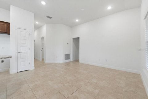 Casa en venta en Winter Haven, Florida, 3 dormitorios, 145.76 m2 № 2213004 - foto 26