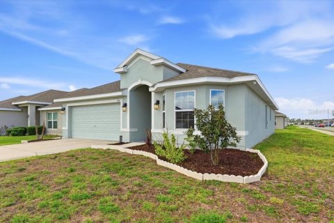 Casa en venta en Winter Haven, Florida, 3 dormitorios, 145.76 m2 № 2213004 - foto 4