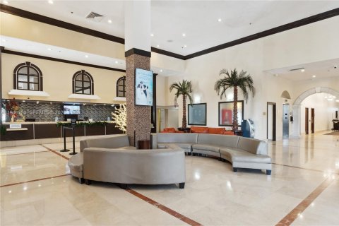 Купить кондоминиум в Санни-Айлс-Бич, Флорида 33.44м2, № 2154453 - фото 12