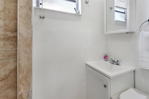 Casa en venta en Miami, Florida, 3 dormitorios, 108.23 m2 № 2058899 - foto 10