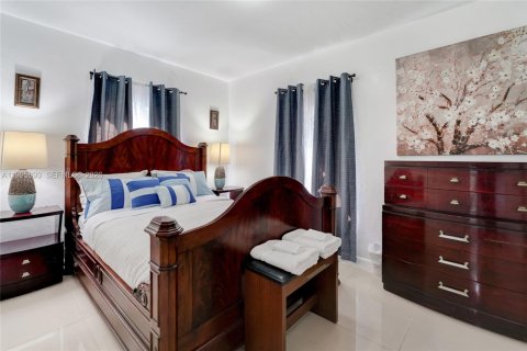 Casa en venta en Miami, Florida, 3 dormitorios, 108.23 m2 № 2058899 - foto 7