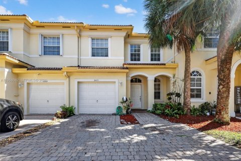 Condo in Miramar, Florida, 3 bedrooms  № 2019563