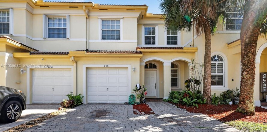 Condo à Miramar, Floride, 3 chambres  № 2019563