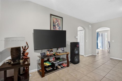 Copropriété à vendre à Miramar, Floride: 3 chambres, 142.14 m2 № 2019563 - photo 5