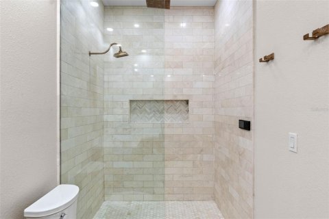 Casa en venta en Winter Springs, Florida, 4 dormitorios, 383.78 m2 № 1796598 - foto 30