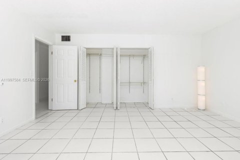 Copropriété à vendre à Dania Beach, Floride: 1 chambre, 71.35 m2 № 2089959 - photo 15