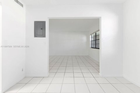 Copropriété à vendre à Dania Beach, Floride: 1 chambre, 71.35 m2 № 2089959 - photo 11