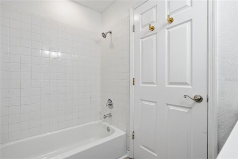 Купить кондоминиум в Клируотер, Флорида 3 комнаты, 87.89м2, № 2219594 - фото 13