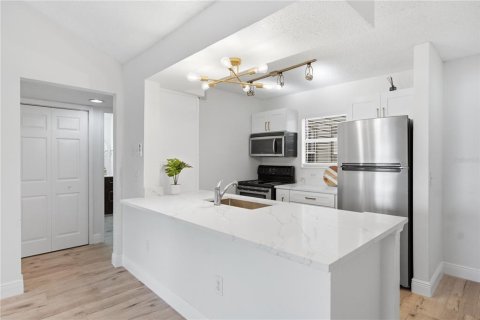 Купить кондоминиум в Клируотер, Флорида 3 комнаты, 87.89м2, № 2219594 - фото 4
