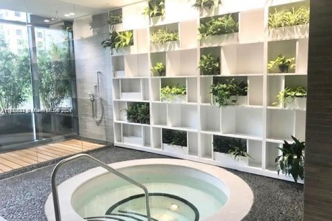 Condominio en venta en Miami, Florida, 1 dormitorio, 68.56 m2 № 1818510 - foto 29