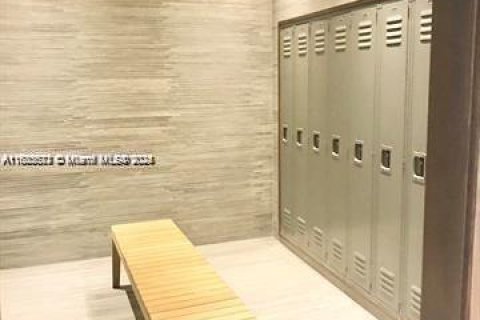 Condominio en venta en Miami, Florida, 1 dormitorio, 68.56 m2 № 1818510 - foto 28