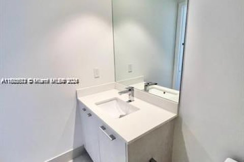 Condominio en venta en Miami, Florida, 1 dormitorio, 68.56 m2 № 1818510 - foto 16
