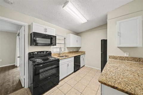 Townhouse in Orlando, Florida 3 bedrooms, 102.75 sq.m. № 2209675 - photo 2