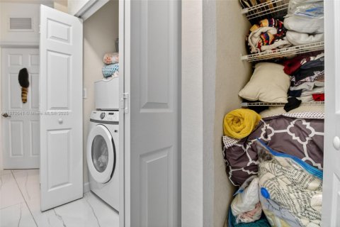 Touwnhouse à vendre à Homestead, Floride: 3 chambres, 140.47 m2 № 1949340 - photo 26