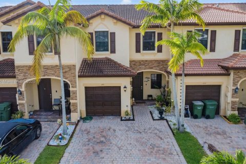 Touwnhouse à vendre à Homestead, Floride: 3 chambres, 140.47 m2 № 1949340 - photo 2