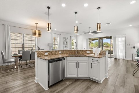 House in Four Corners, Florida 5 bedrooms, 316.43 sq.m. № 1826706 - photo 11