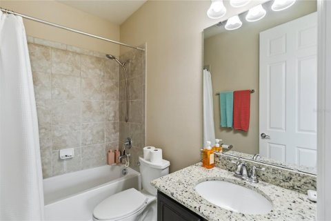 House in Orlando, Florida 4 bedrooms, 378.3 sq.m. № 2234006 - photo 22