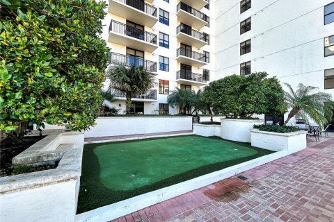 Copropriété à vendre à Coral Gables, Floride: 2 chambres, 104.61 m2 № 1864102 - photo 17
