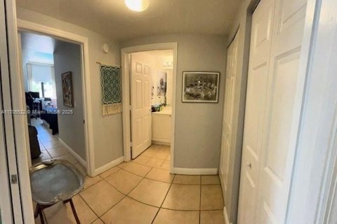Copropriété à vendre à Coral Gables, Floride: 2 chambres, 104.61 m2 № 1864102 - photo 10