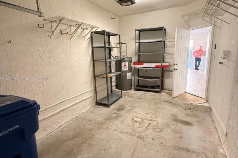 Townhouse in Miami, Florida 3 bedrooms, 134.89 sq.m. № 1942420 - photo 17