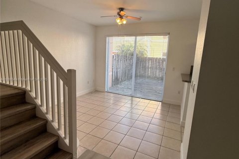 Townhouse in Miami, Florida 3 bedrooms, 134.89 sq.m. № 1942420 - photo 4