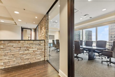 Immobilier commercial à louer à Orlando, Floride: 912.02 m2 № 2125387 - photo 19