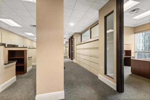 Immobilier commercial à louer à Orlando, Floride: 912.02 m2 № 2125387 - photo 29