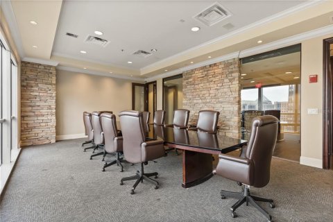 Immobilier commercial à louer à Orlando, Floride: 912.02 m2 № 2125387 - photo 26