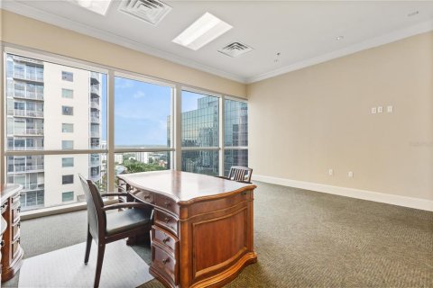 Immobilier commercial à louer à Orlando, Floride: 912.02 m2 № 2125387 - photo 17