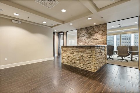 Immobilier commercial à louer à Orlando, Floride: 912.02 m2 № 2125387 - photo 24
