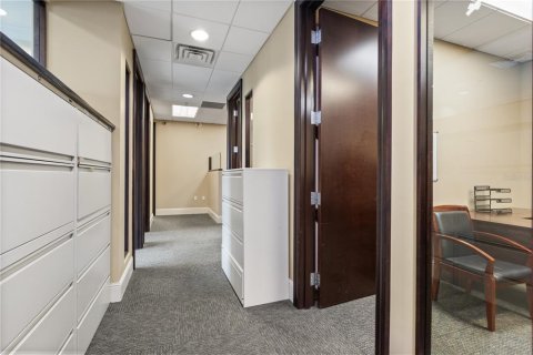Immobilier commercial à louer à Orlando, Floride: 912.02 m2 № 2125387 - photo 20