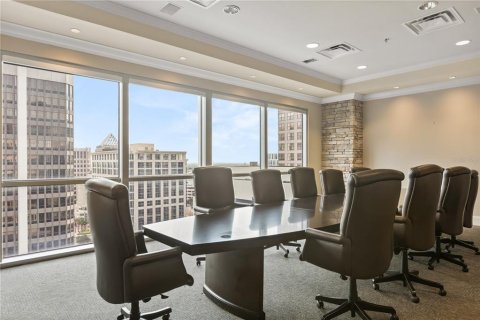 Immobilier commercial à louer à Orlando, Floride: 912.02 m2 № 2125387 - photo 28