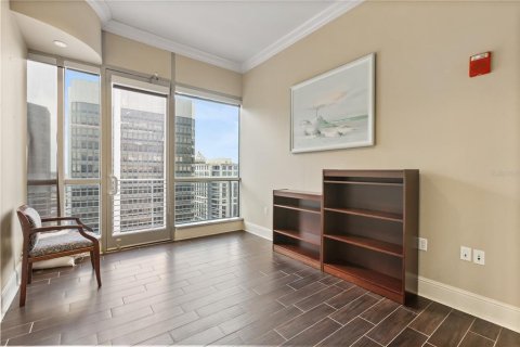 Immobilier commercial à louer à Orlando, Floride: 912.02 m2 № 2125387 - photo 7
