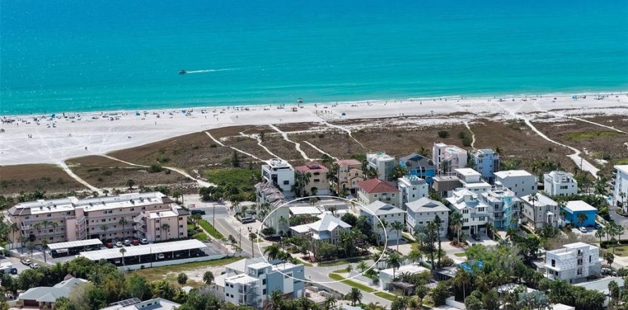 Commercial property in Sarasota, Florida 493.59 sq.m. № 2408693