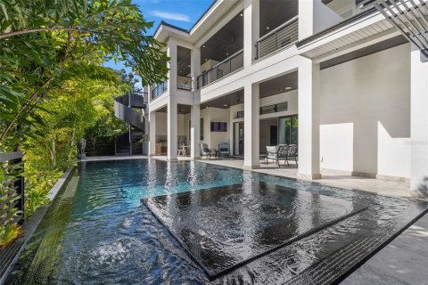 Casa en venta en Tampa, Florida, 5 dormitorios, 547.1 m2 № 2135967 - foto 12