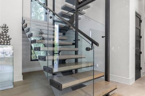 Casa en venta en Tampa, Florida, 5 dormitorios, 547.1 m2 № 2135967 - foto 26