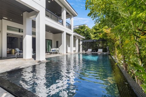 Casa en venta en Tampa, Florida, 5 dormitorios, 547.1 m2 № 2135967 - foto 9