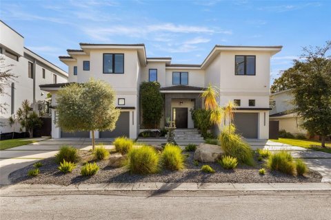 Casa en Tampa, Florida 5 dormitorios, 547.1 m2 № 2135967