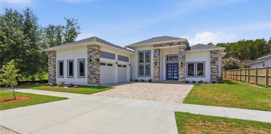 Villa ou maison à Gainesville, Floride 4 chambres, 286.51 m2 № 2350242