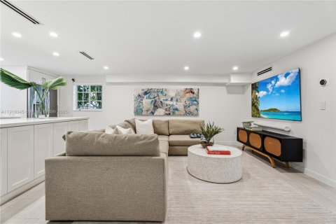 Condominio en venta en Miami Beach, Florida, 4 dormitorios, 170.01 m2 № 1974838 - foto 5