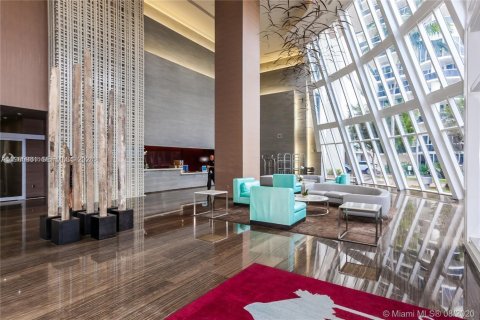 Condo in Hallandale Beach, Florida, 1 bedroom  № 2028019 - photo 25