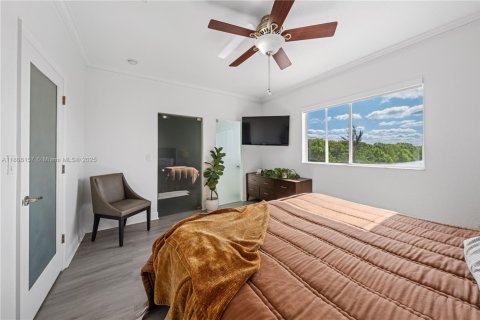 Touwnhouse à vendre à Miami, Floride: 3 chambres, 127.09 m2 № 1748515 - photo 21